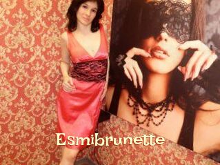 Esmibrunette