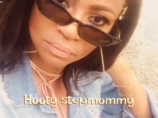 Hooty_stepmommy
