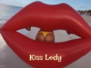 Kiss_Ledy