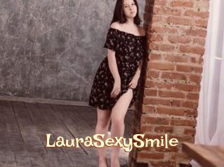 LauraSexySmile