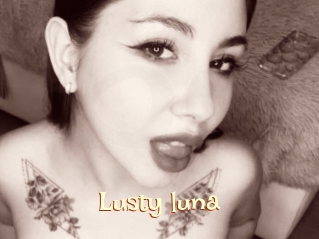Lusty_luna
