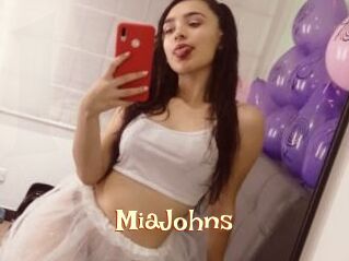 MiaJohns