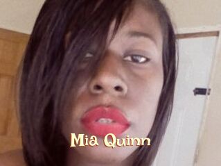 Mia_Quinn
