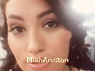 MiahAniston