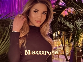 Miaxxxrose