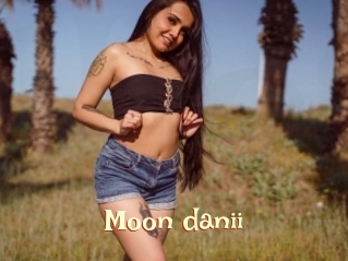 Moon_danii