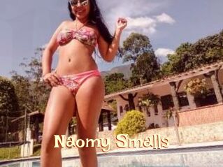 Naomy_Smalls