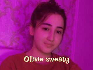 Ollivie_sweaty