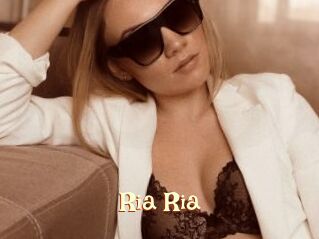 Ria_Ria