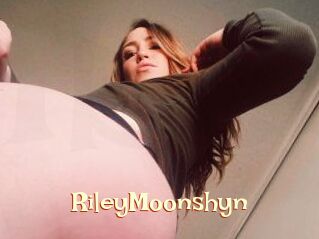 RileyMoonshyn