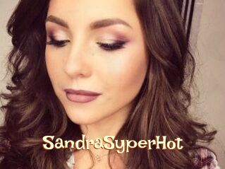 SandraSyperHot