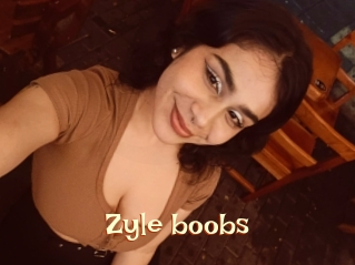 Zyle_boobs